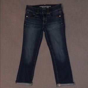 American Eagle Artist Crop. Dark wash.